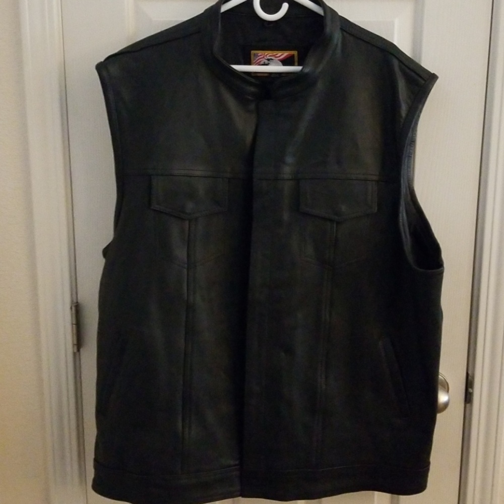 Men's motorcycle vest